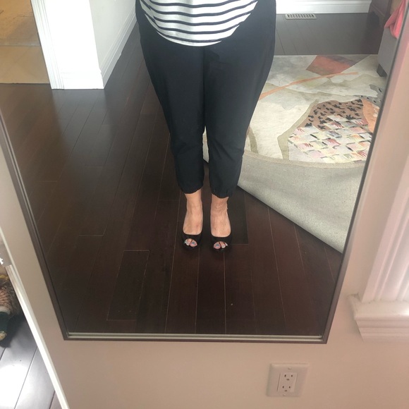 Nine West size 7.5 black patent leather sling backs - Picture 2 of 12